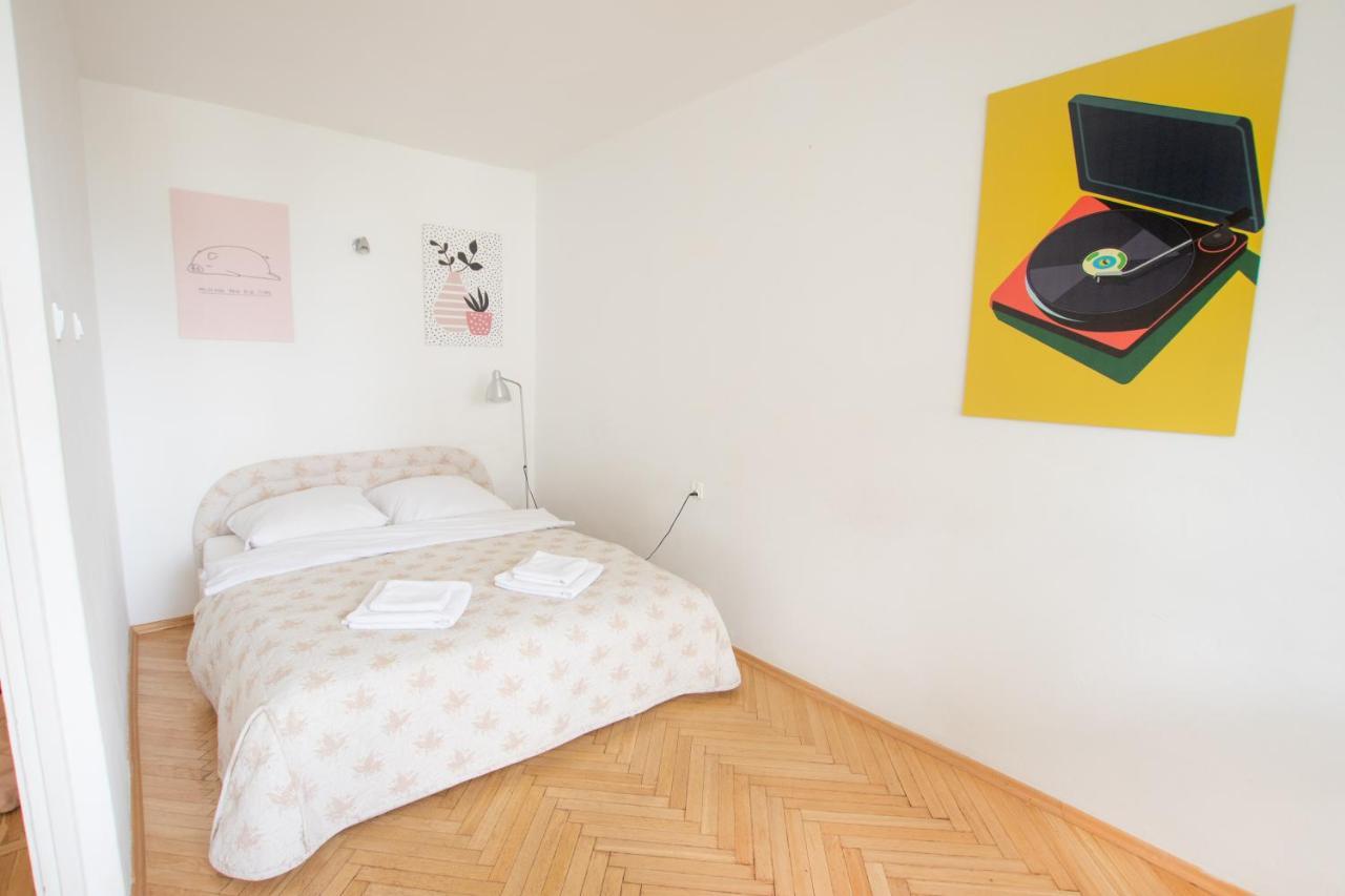Amazing View And Great Location. Ratusz Arsenal. Apartment Warsawa Bagian luar foto