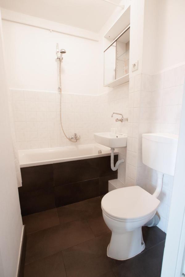 Amazing View And Great Location. Ratusz Arsenal. Apartment Warsawa Bagian luar foto
