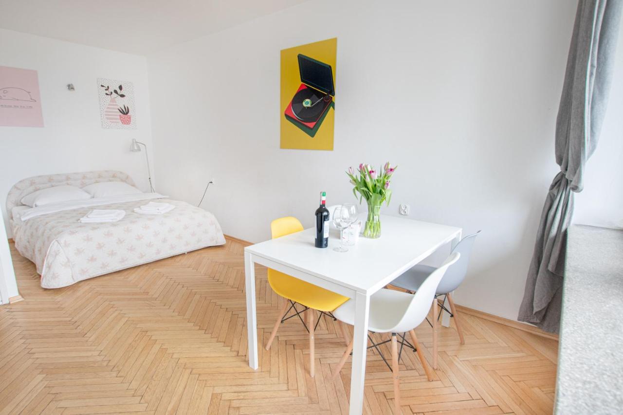 Amazing View And Great Location. Ratusz Arsenal. Apartment Warsawa Bagian luar foto